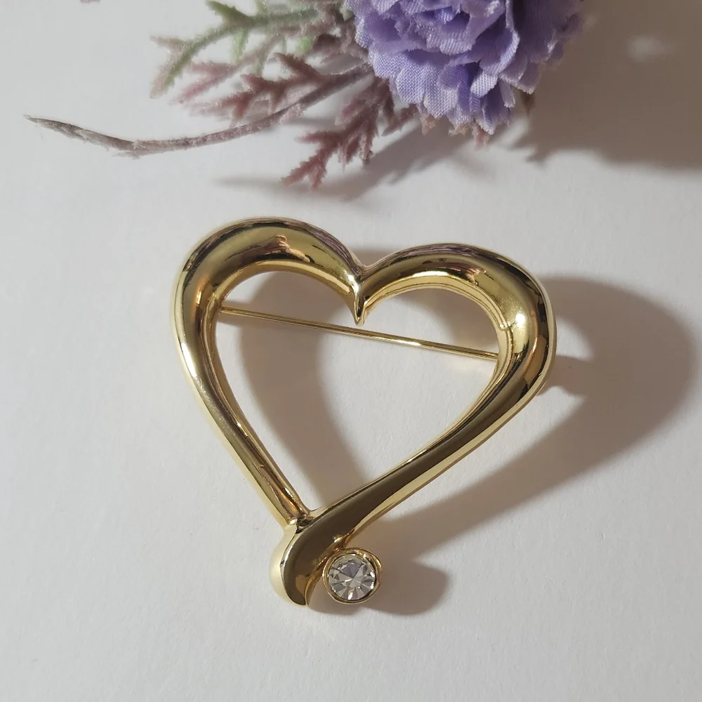 Vintage AAi Gold Plated Crystal Heart Brooch or Pin Signed AAi